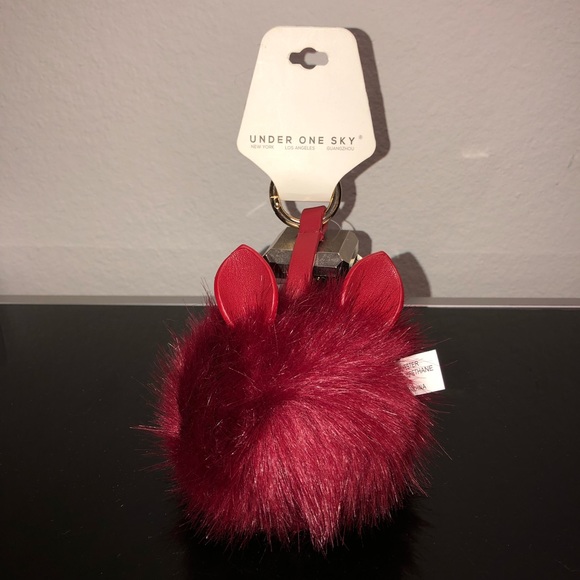 NWT Under One Sky Fluffy Furry Bag Charm - Picture 7 of 8